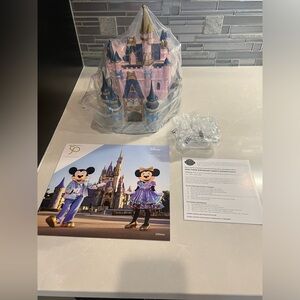 Scentsy Walt Disney World 50th Anniversary Cinderella Castle Warmer